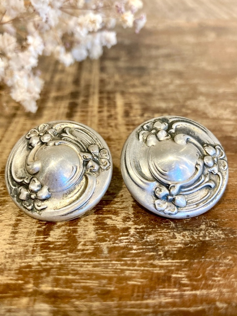 Vintage Silver‑Tone Screw Back Earrings Floral Repoussé Costume Jewelry
